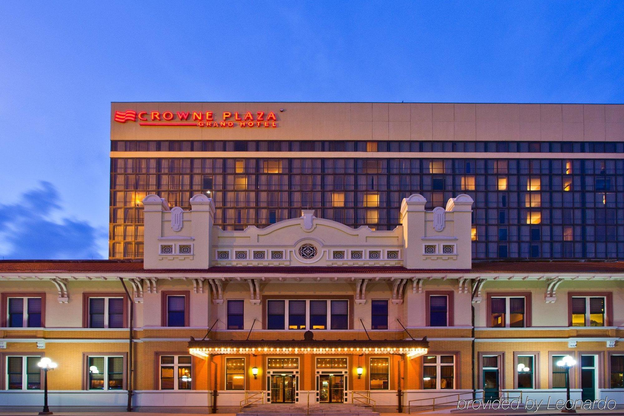 Crowne Plaza Pensacola Grand Hotel Exterior foto