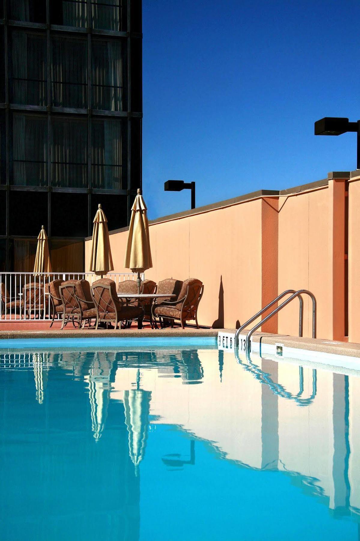 Crowne Plaza Pensacola Grand Hotel Instalações foto