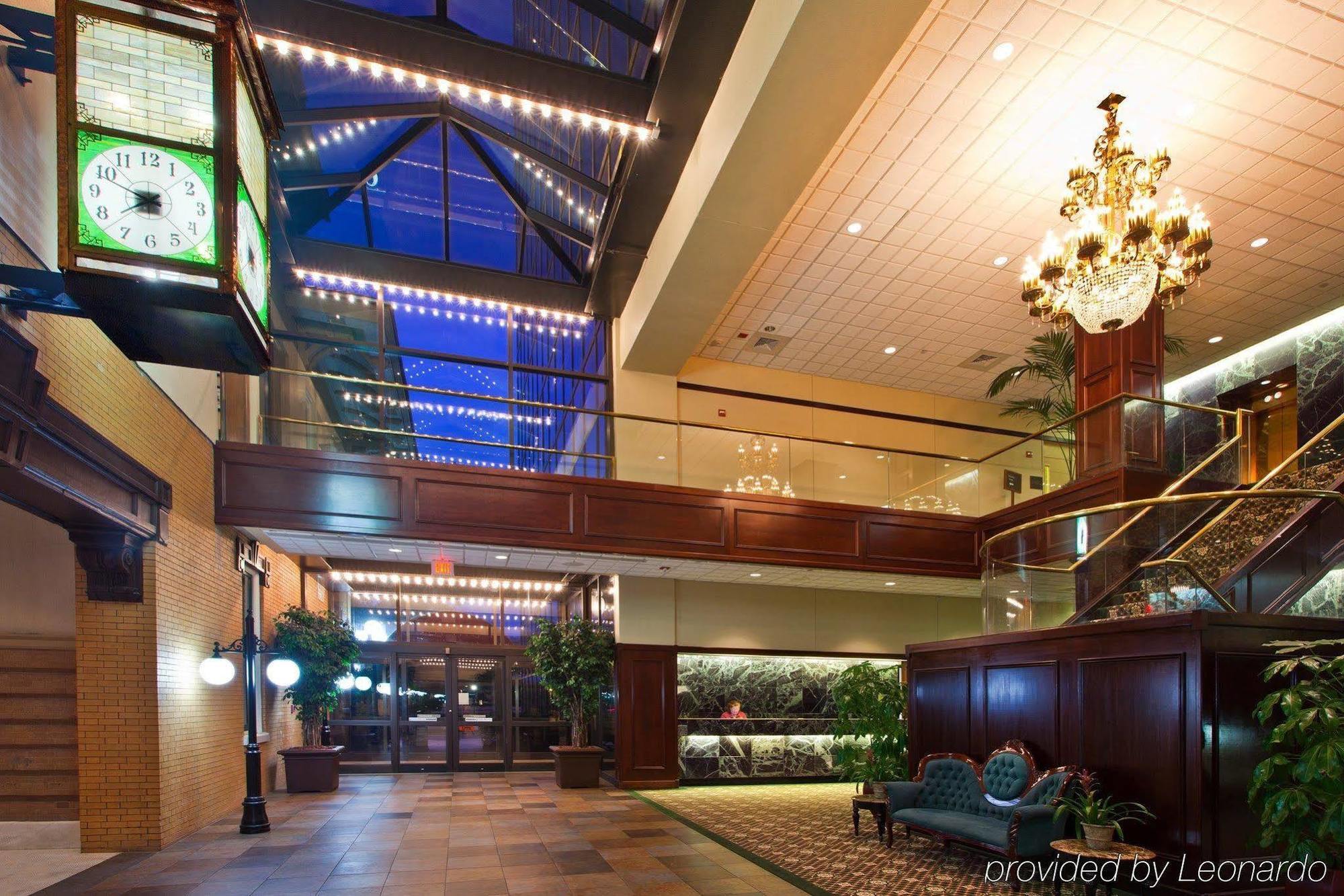 Crowne Plaza Pensacola Grand Hotel Interior foto