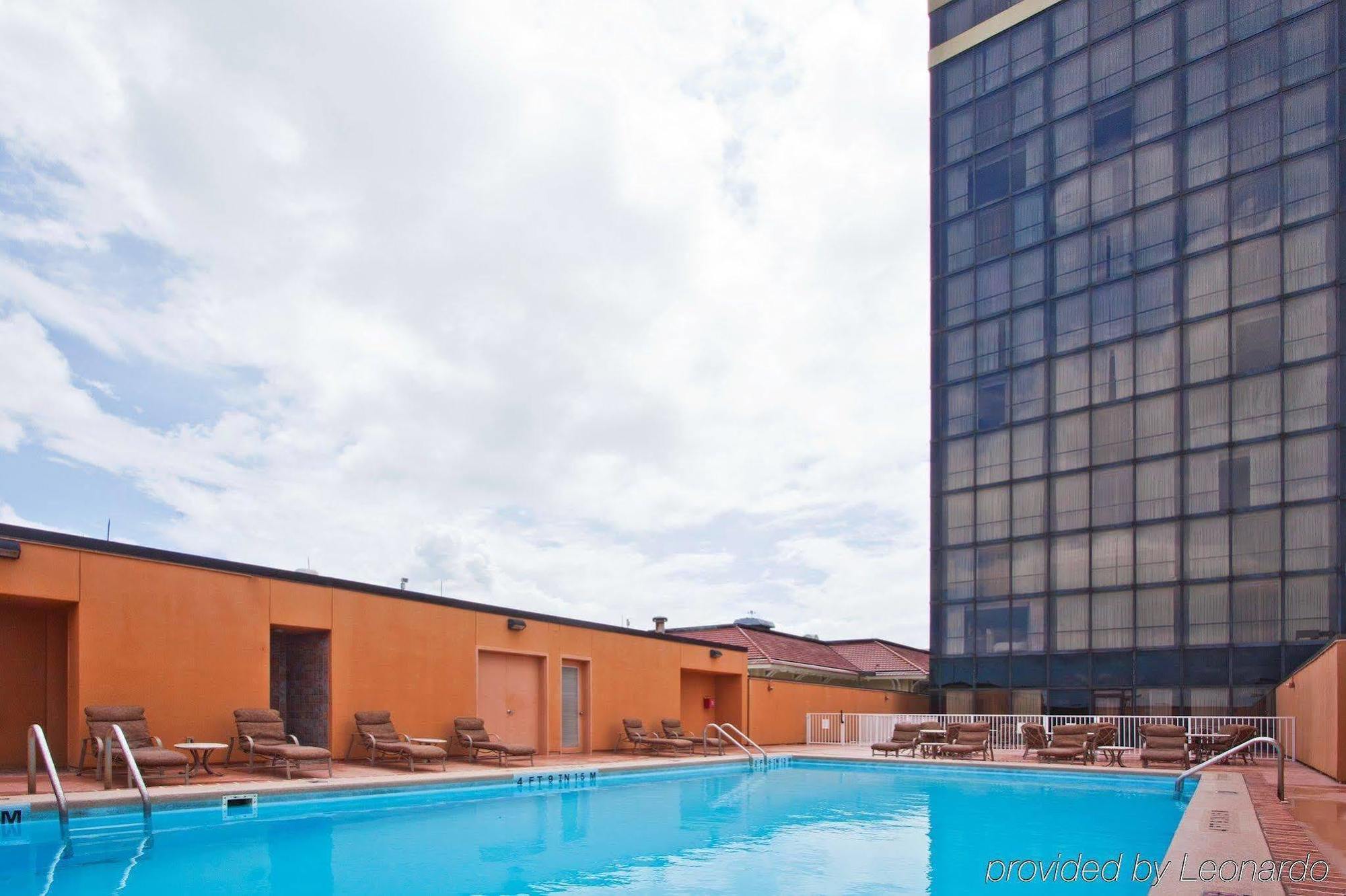 Crowne Plaza Pensacola Grand Hotel Exterior foto