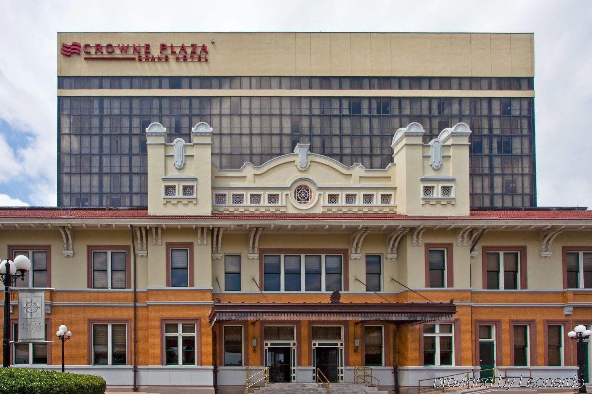 Crowne Plaza Pensacola Grand Hotel Exterior foto